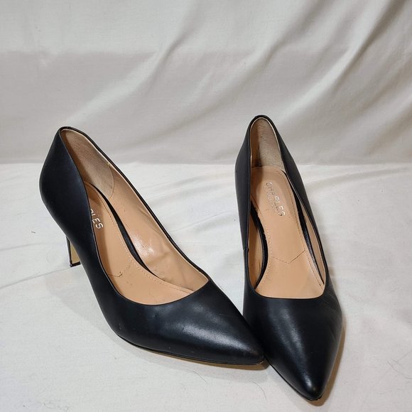 Size 10 Charles David low heels - Picture 1 of 5